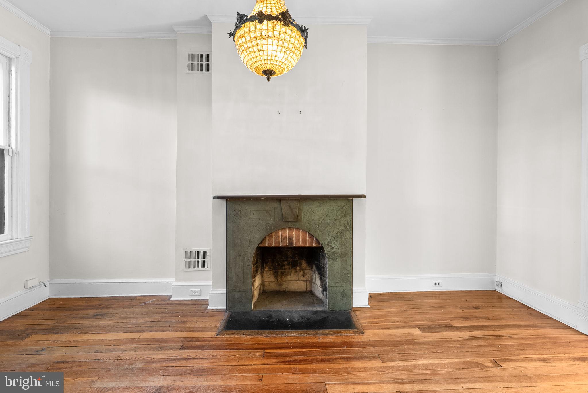 812 E Street Southeast Washington, DC 20003 - Photo 10 of 61 Dining Room