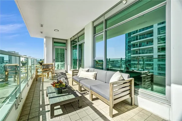 $1,025,000 | 3141 Michelson Drive, Unit 1306, Irvine, CA 92612