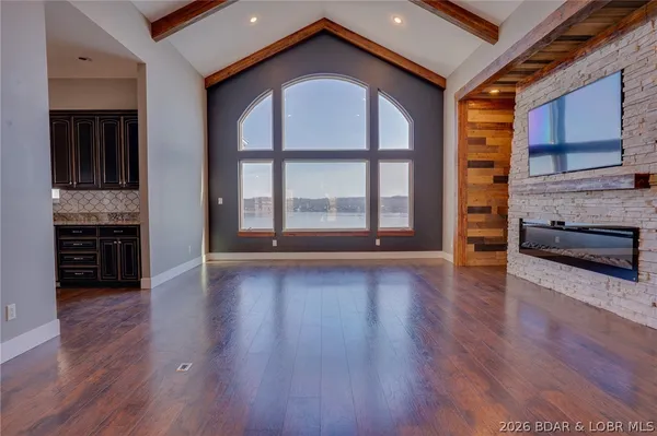 $1,099,999 | 66 Valencia Drive, Lake Ozark, MO 65049