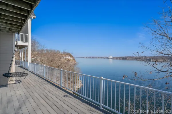 $1,099,999 | 66 Valencia Drive, Lake Ozark, MO 65049