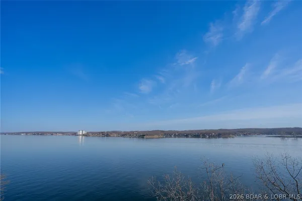 $1,099,999 | 66 Valencia Drive, Lake Ozark, MO 65049