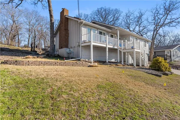 $515,000 | 57 Y St Lake, Lee's Summit, MO 64086
