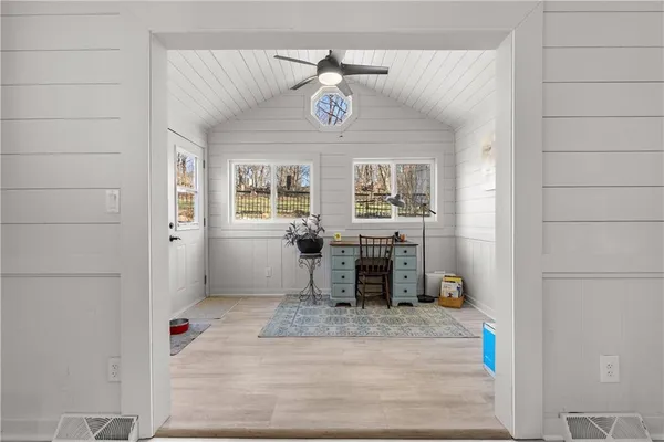 $515,000 | 57 Y St Lake, Lee's Summit, MO 64086
