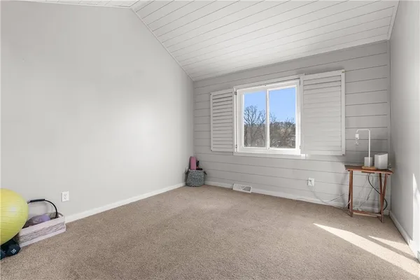 $515,000 | 57 Y St Lake, Lee's Summit, MO 64086