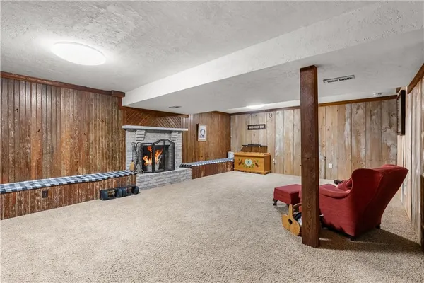 $515,000 | 57 Y St Lake, Lee's Summit, MO 64086