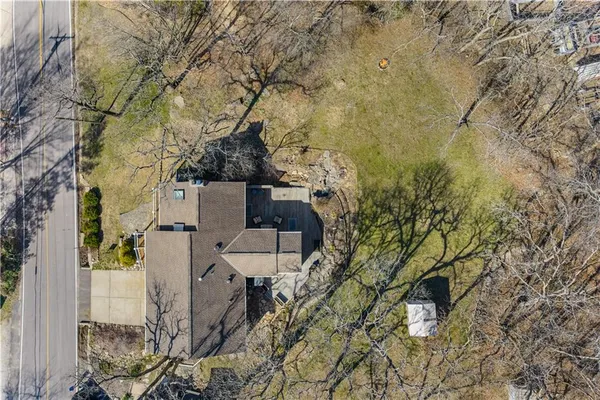 $515,000 | 57 Y St Lake, Lee's Summit, MO 64086