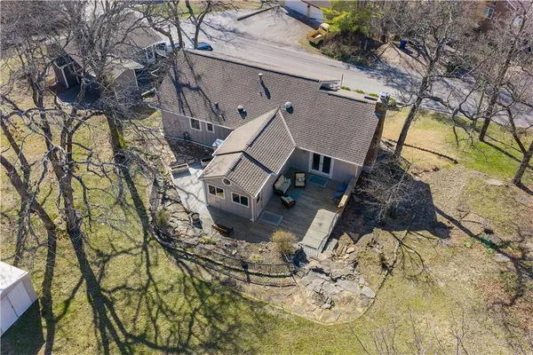 $515,000 | 57 Y St Lake, Lee's Summit, MO 64086