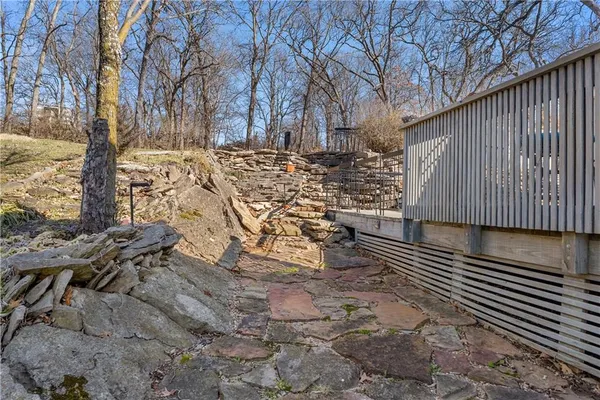 $515,000 | 57 Y St Lake, Lee's Summit, MO 64086