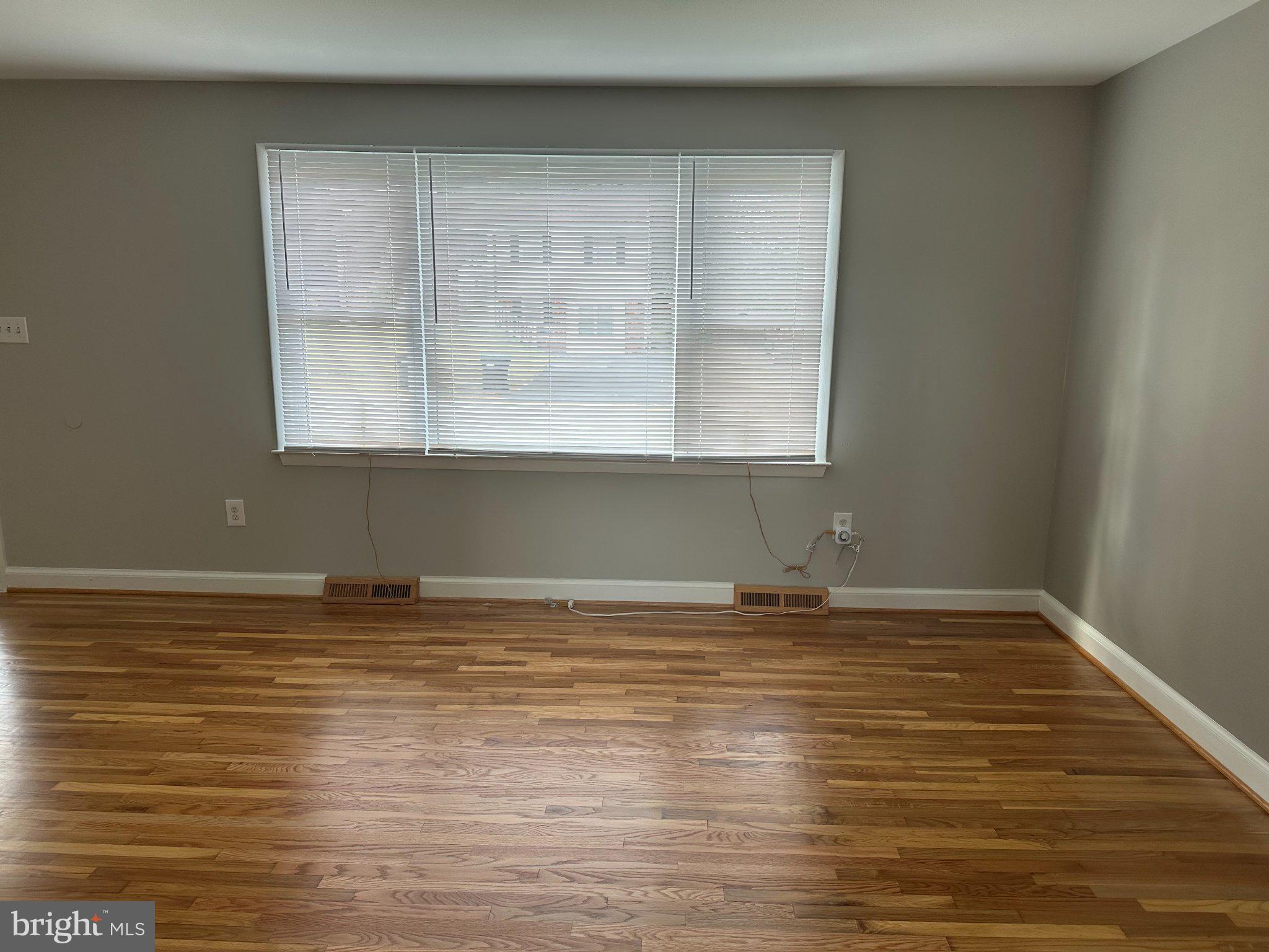 6 Chiming Road New Castle, DE 19720 - Photo 7 of 31 Bright and airy open space awaits.