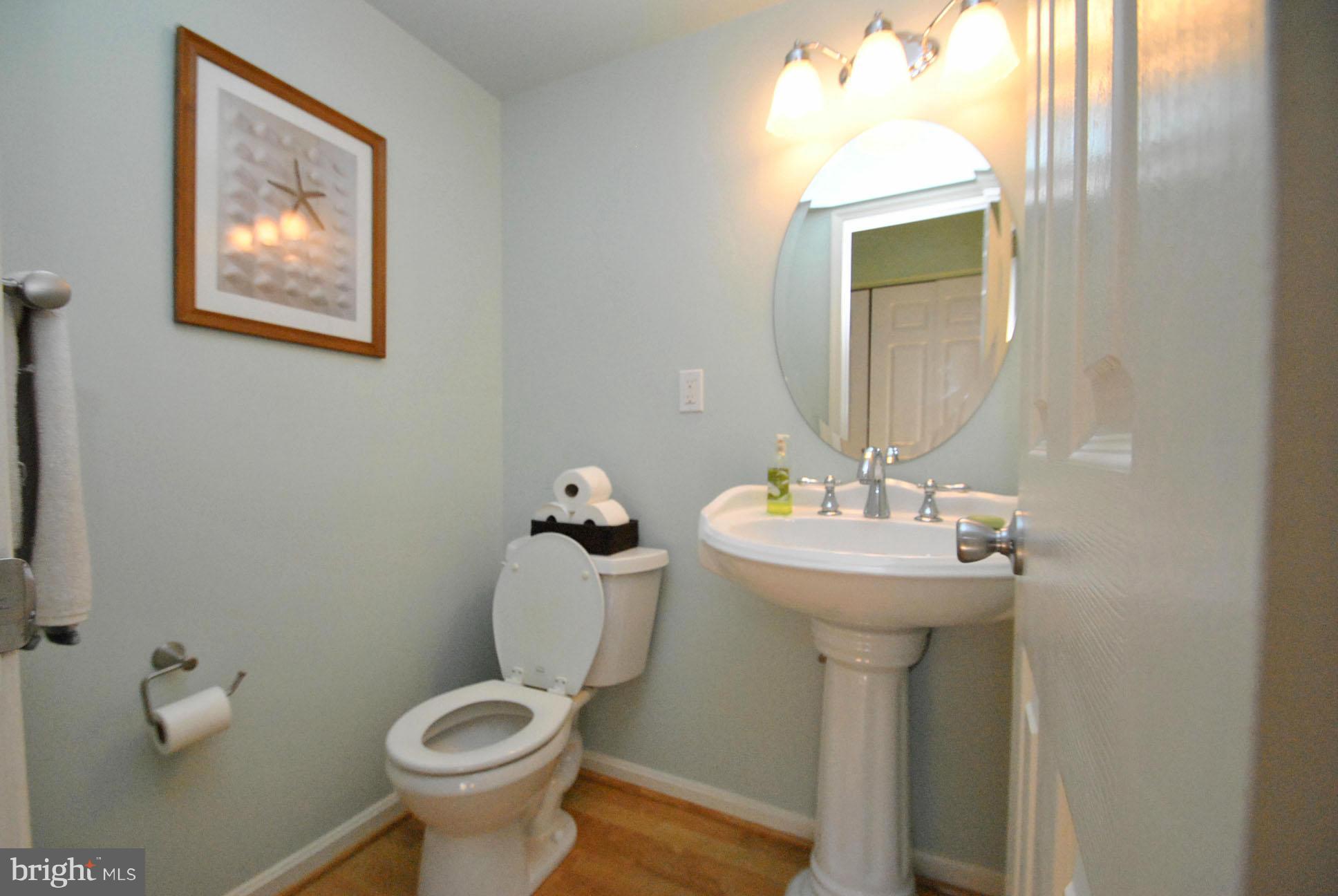 3701 Klausmier Road Baltimore, MD 21236 - Photo 11 of 30 MAIN LEVEL HALF BATH