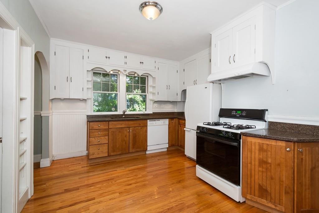 20 Dellwood Road Worcester, MA 01602 - Photo 13 of 39