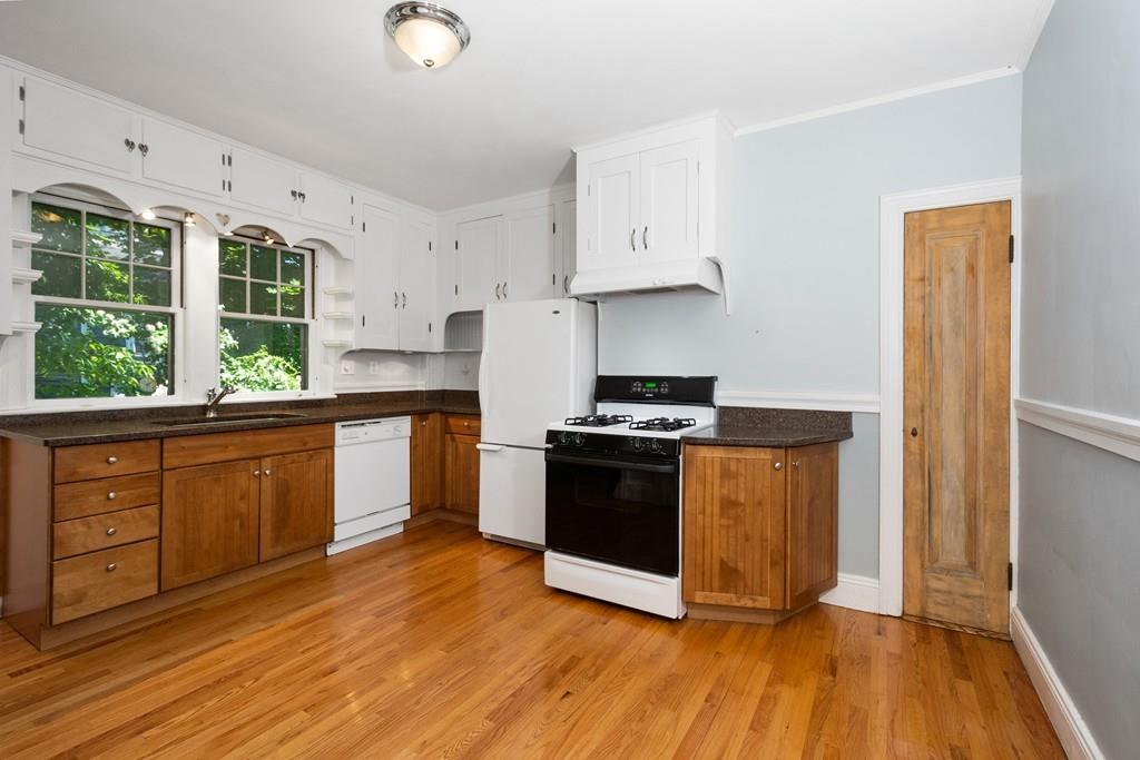 20 Dellwood Road Worcester, MA 01602 - Photo 14 of 39