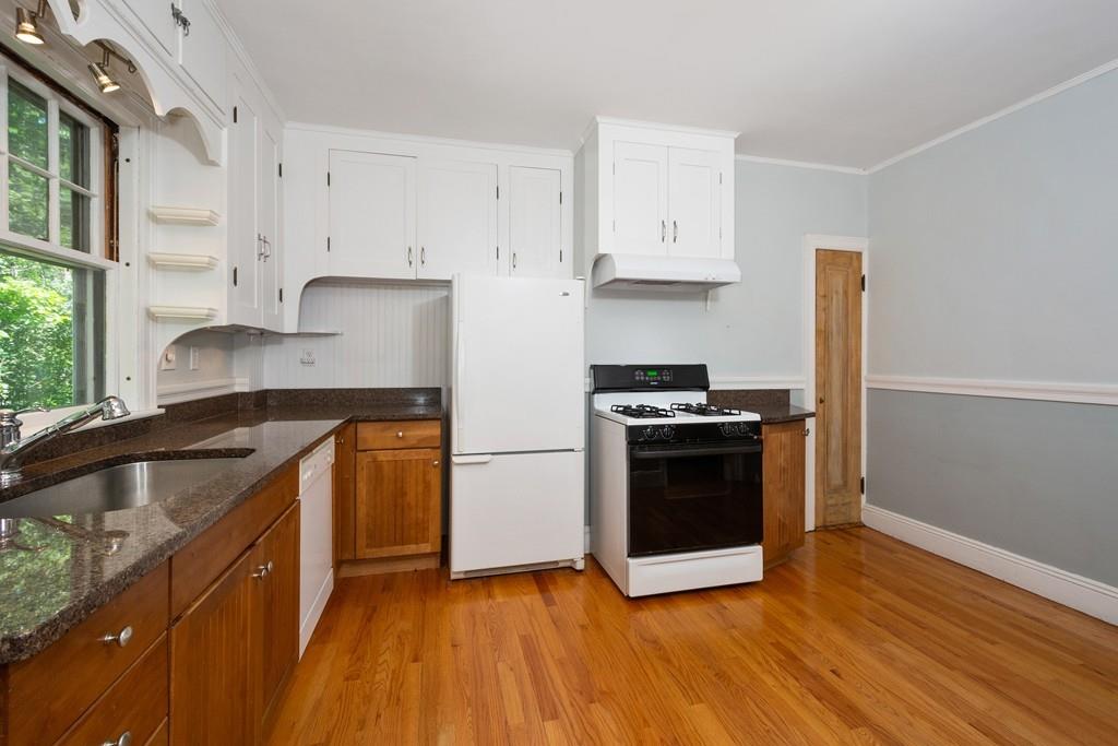 20 Dellwood Road Worcester, MA 01602 - Photo 15 of 39