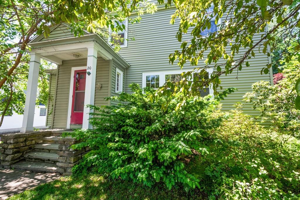 20 Dellwood Road Worcester, MA 01602 - Photo 2 of 39