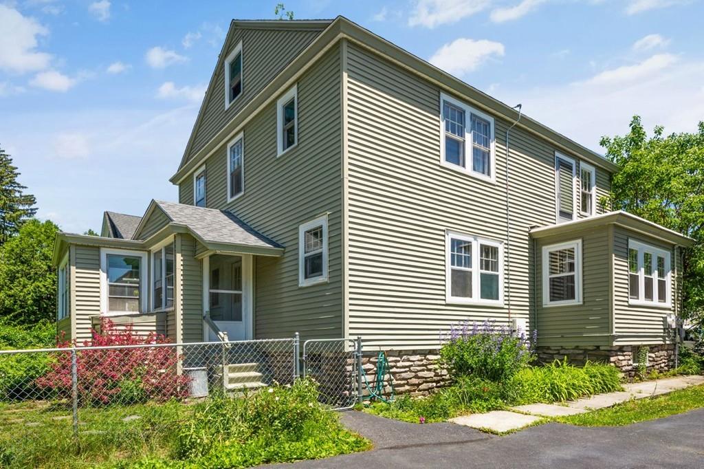 20 Dellwood Road Worcester, MA 01602 - Photo 3 of 39