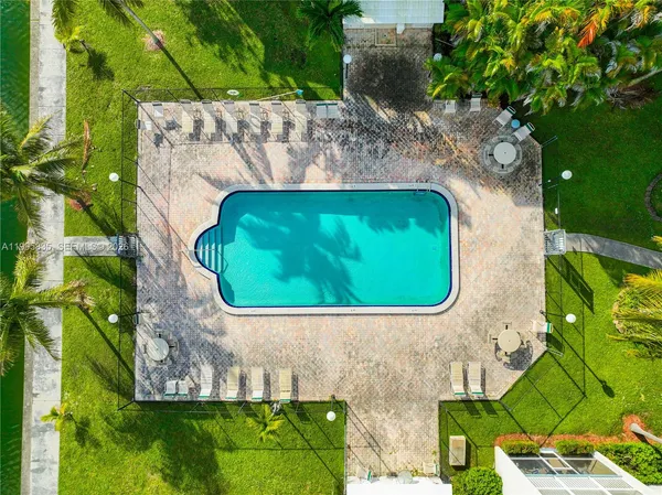 $270,000 | 21121 Southwest 85th Avenue, Unit 216, Cutler Bay, FL 33189