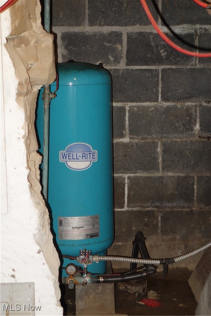 6090 Manchester Road Akron, OH 44319 - Photo 28 of 35 Well Holding Tank, Walk-Out Basement