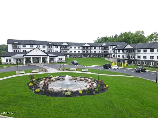 $2,875 | 6051 State Farm Road, Unit 118, Guilderland, NY 12084