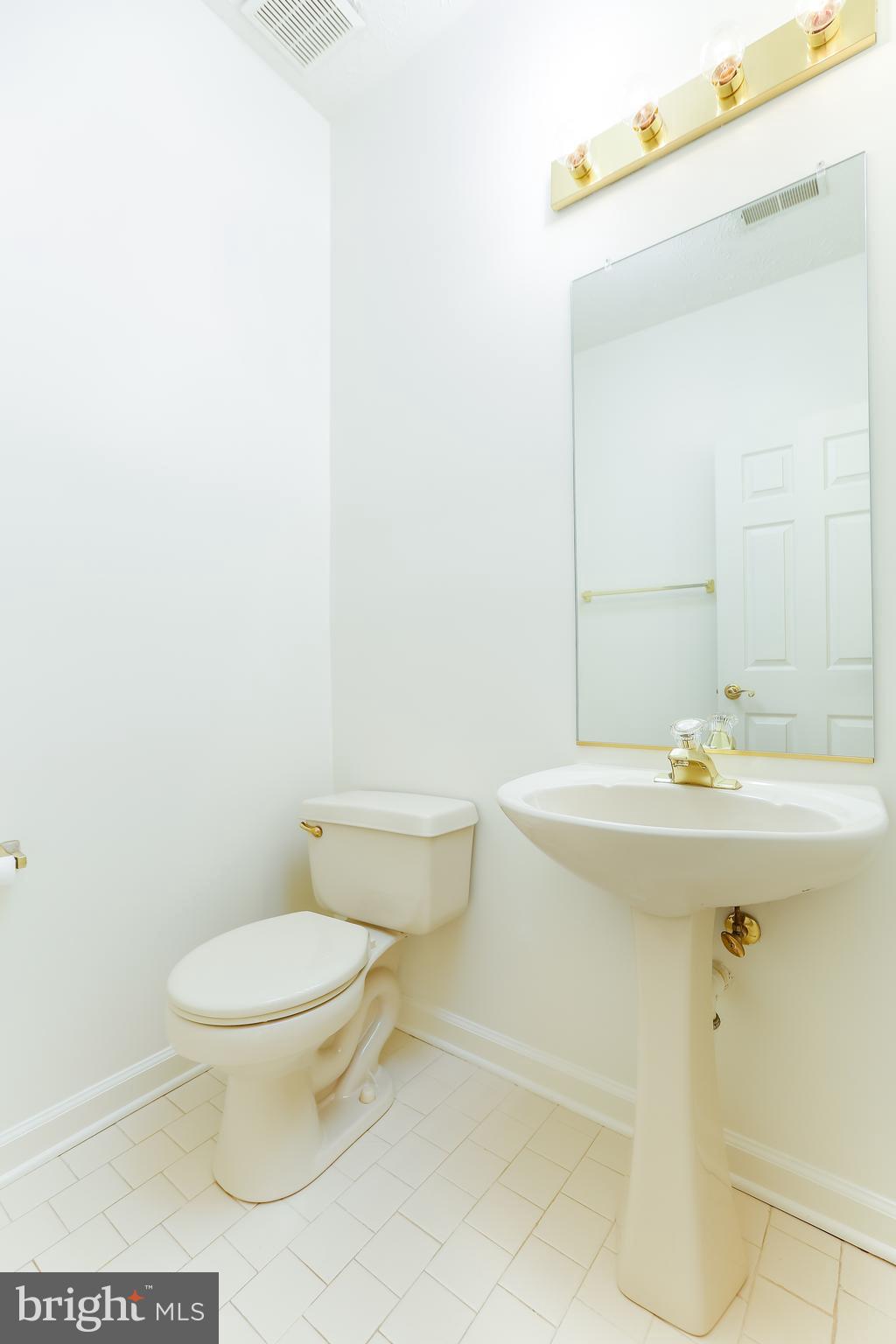 1365 Escapade Court Riva, MD 21140 - Photo 28 of 57 Convenient half bath on main living