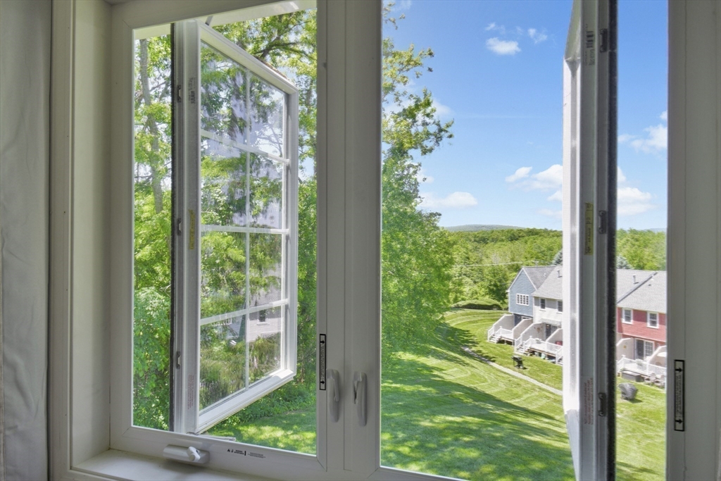 51 Fox Meadow Road, Unit H Leominster, MA 01453 - Photo 20 of 34