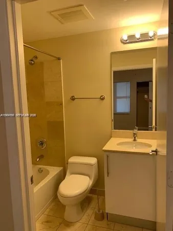 $4,750 | 3330 Northeast 190th Street, Unit 1018, Aventura, FL 33180
