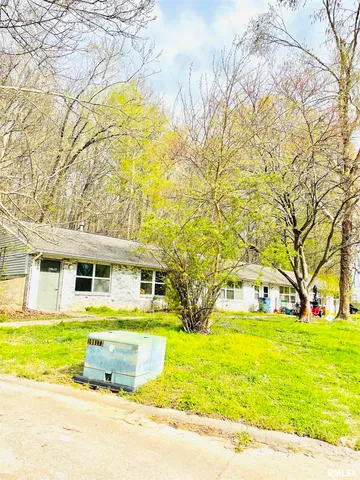 $280,000 | 612 3rd Avenue, Grand Tower, IL 62942