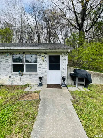 $280,000 | 612 3rd Avenue, Grand Tower, IL 62942