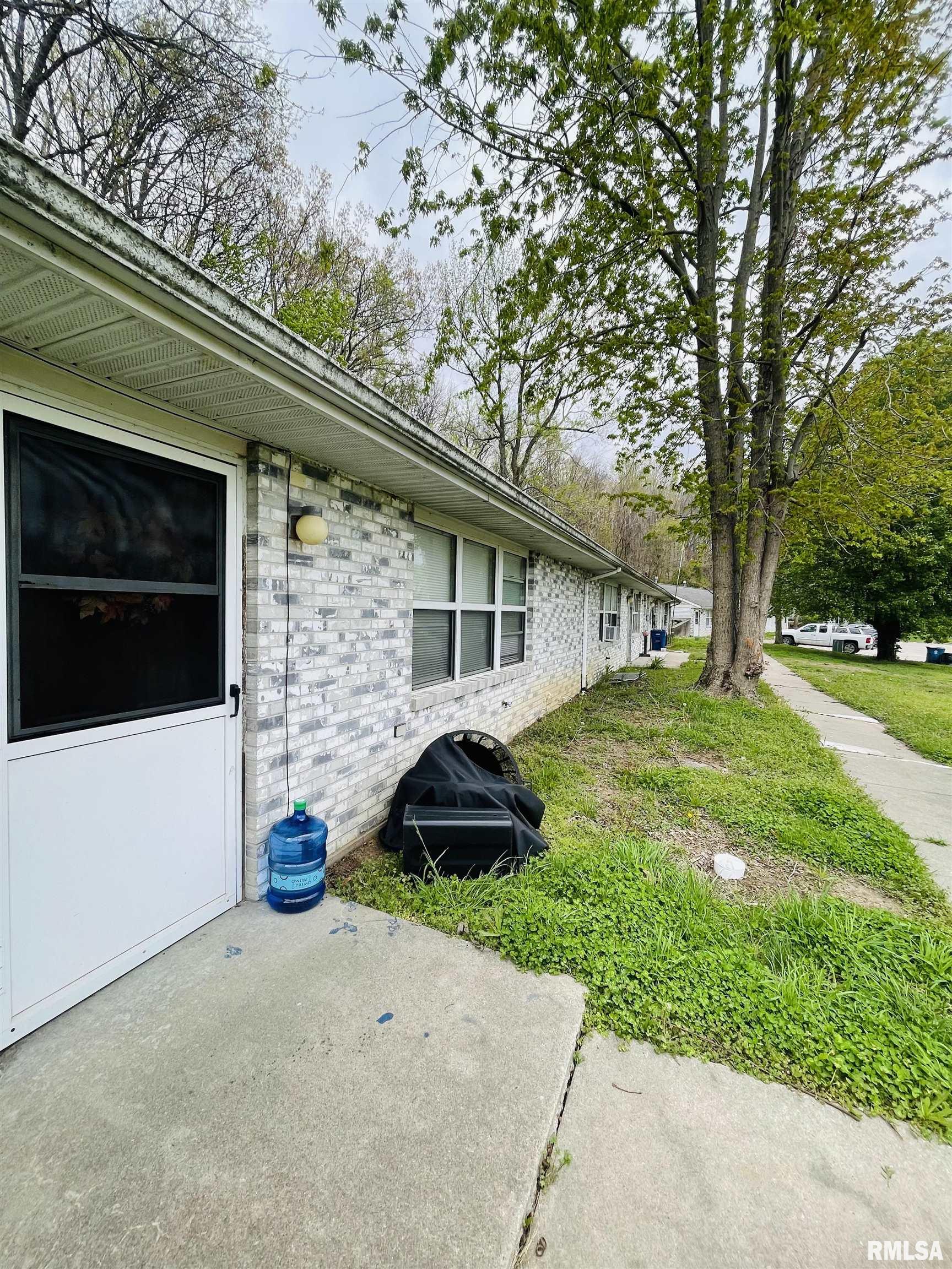 612 3rd Avenue Grand Tower, IL 62942 - Photo 5 of 18