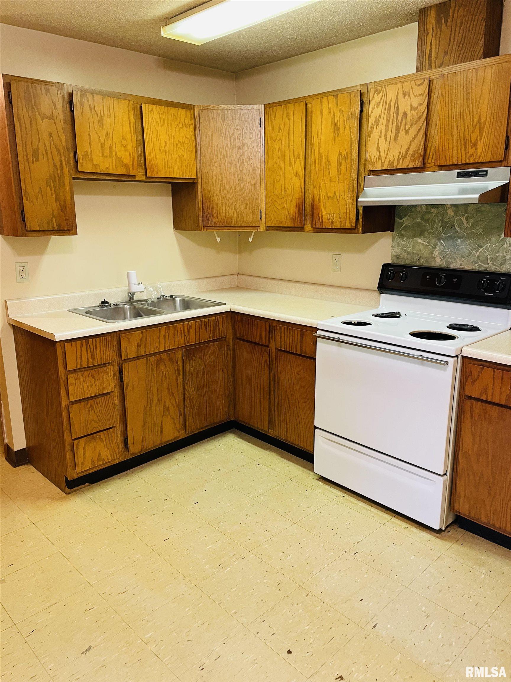 612 3rd Avenue Grand Tower, IL 62942 - Photo 7 of 18