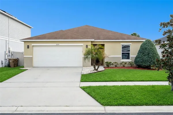 $389,990 | 3233 Eagle Hammock Circle, Kissimmee, FL 34743
