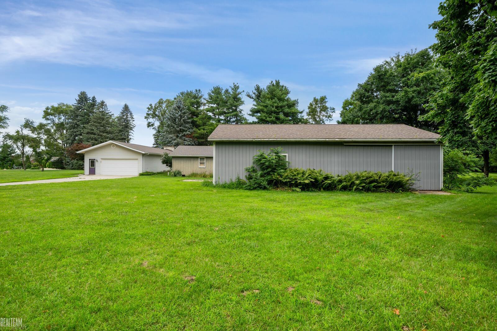 14411 Reid Road Romeo, MI 48065 - Photo 34 of 45 50149096-21769171-1980-4a80-9755-a89eb5a8b9a0.JPG