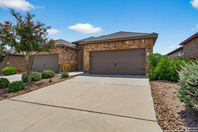 $1,250 | 139 Joanne Cove, New Braunfels, TX 78130