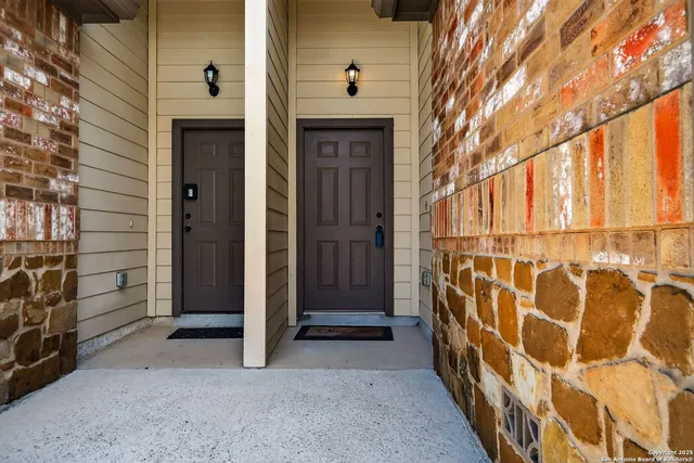 $1,250 | 139 Joanne Cove, New Braunfels, TX 78130