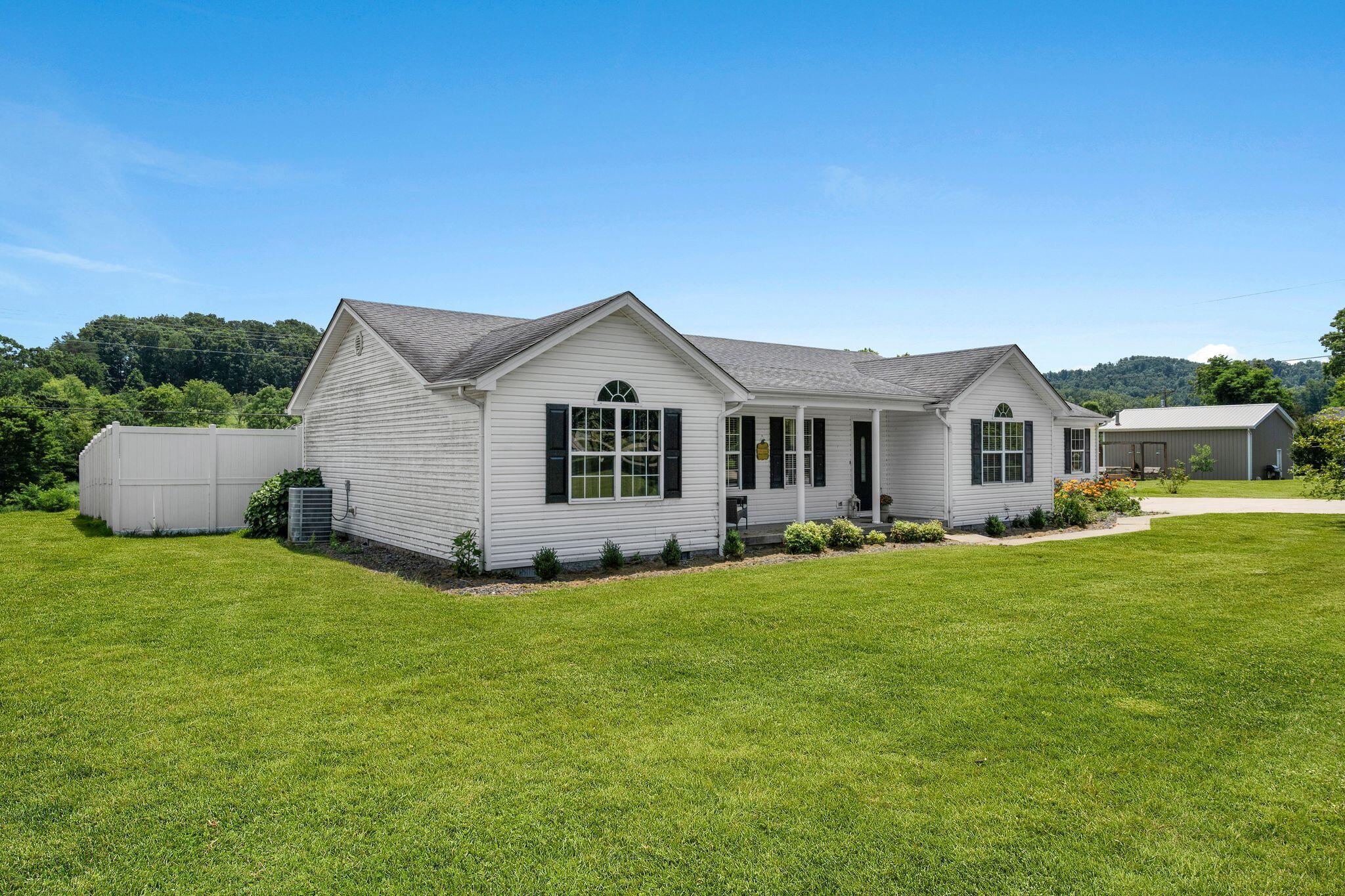 997 Copper Creek Road Berea, KY 40403 - Photo 2 of 75 19_F2005510