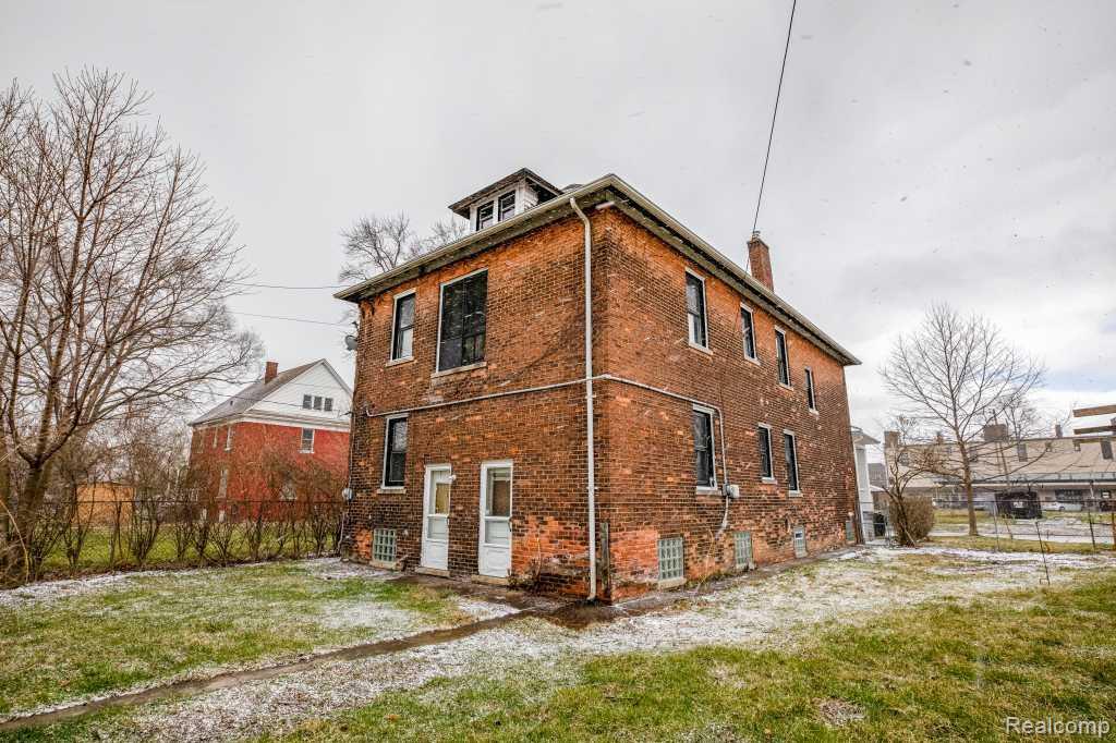 1436 Baldwin Street Detroit, MI 48214 - Photo 19 of 20