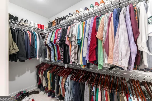 a view of a walk in closet