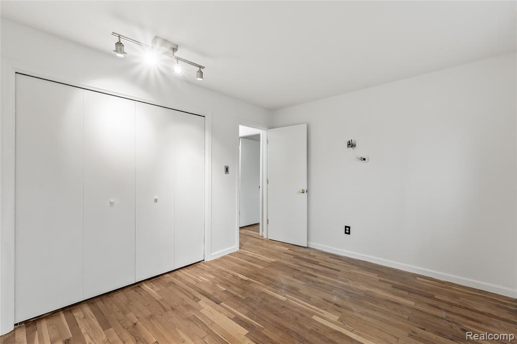 100 West Hickory Grove Road, Unit A2 Bloomfield Hills, MI 48304 - Photo 11 of 14