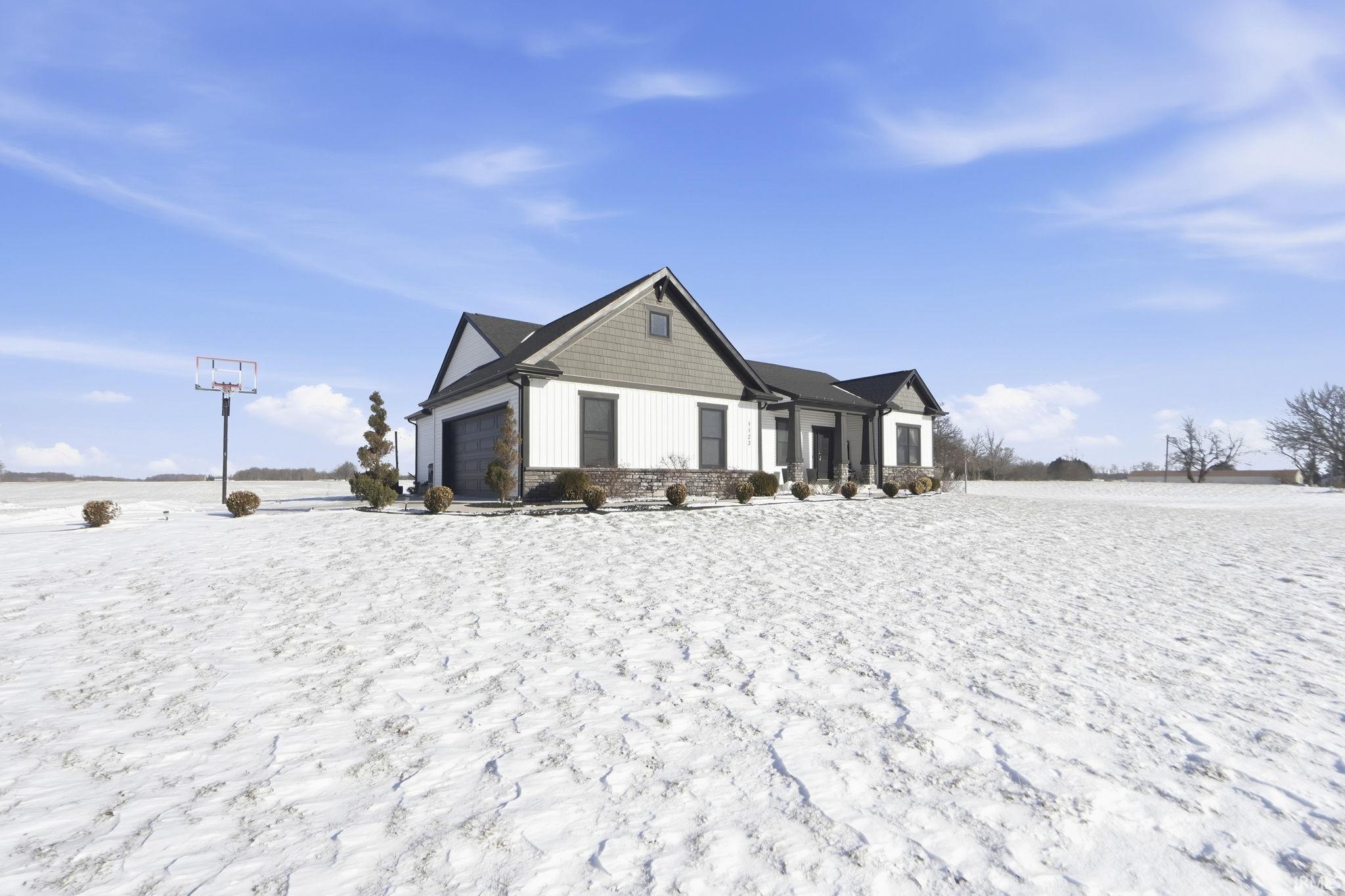 1123 State Road 8 Auburn, IN 46706 - Photo 31 of 36