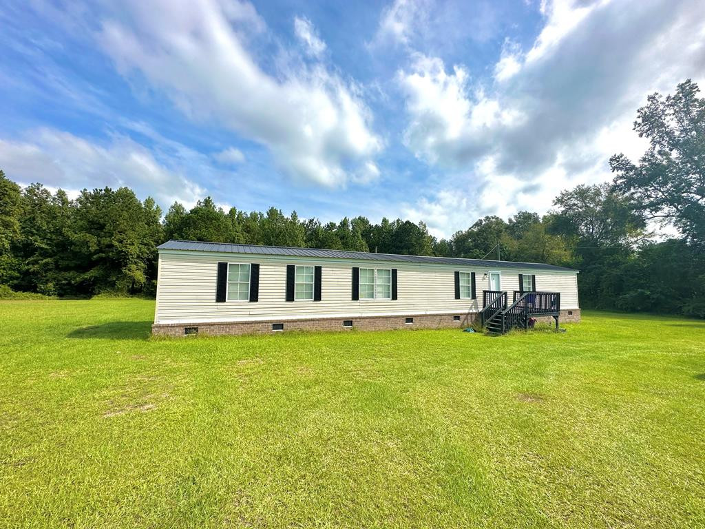 1311 Leo Road Manning, SC 29102 - Photo 1 of 8 Gallery Image 1
