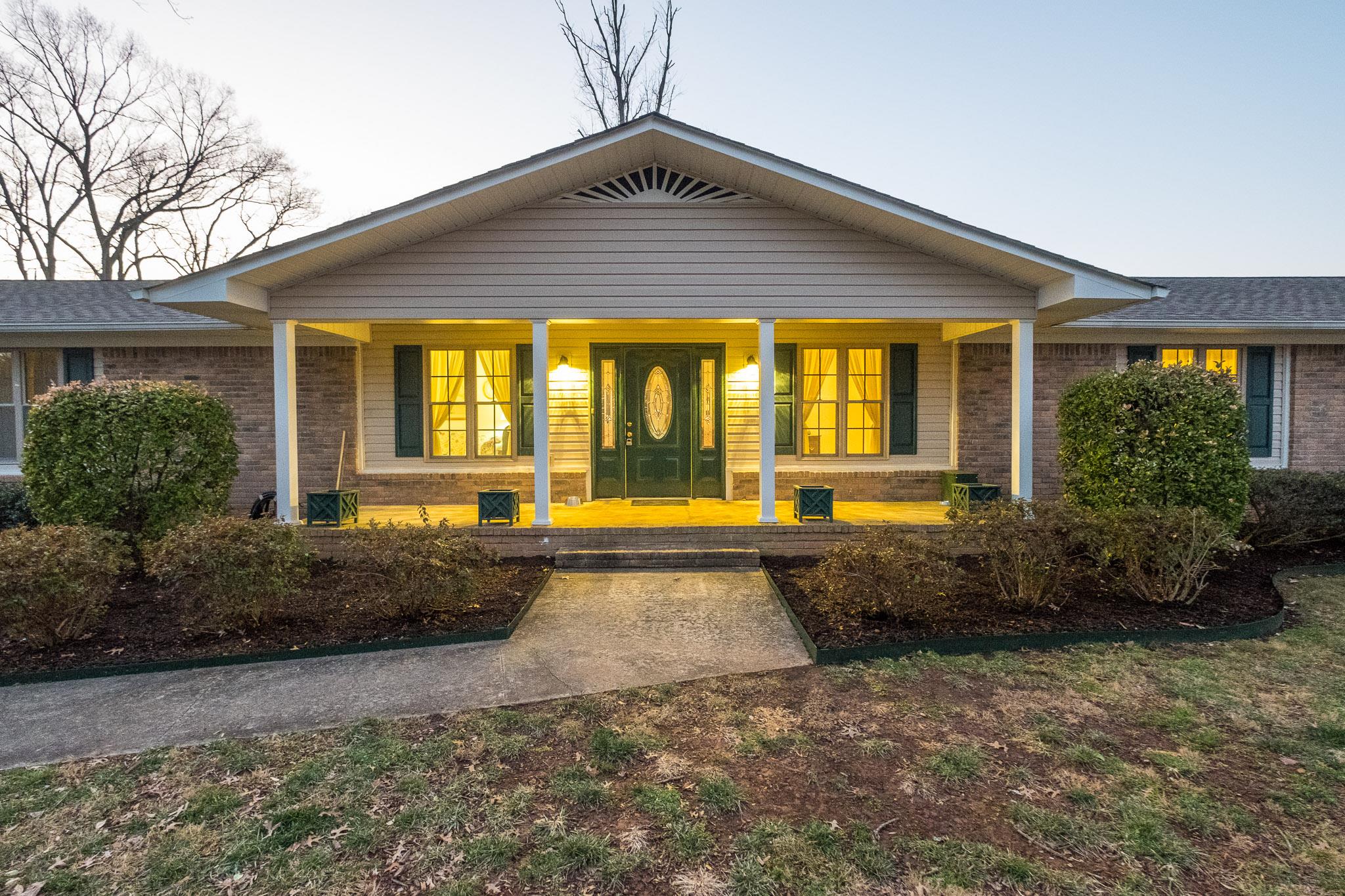 1215 Dripping Springs Road Winchester, TN 37398 - Photo 3 of 30 Gallery Image 3