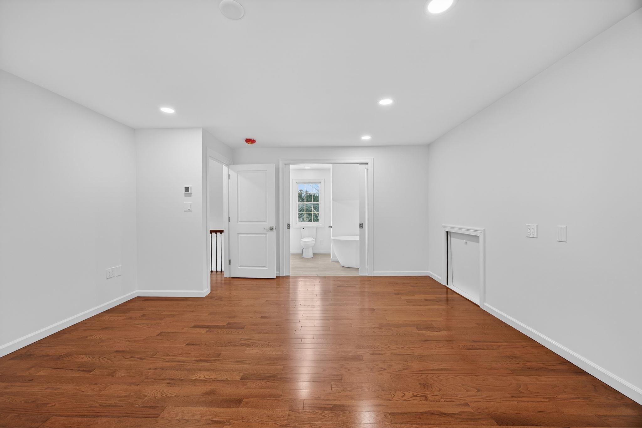 166 Londonderry Road Windham, NH 03087 - Photo 19 of 32