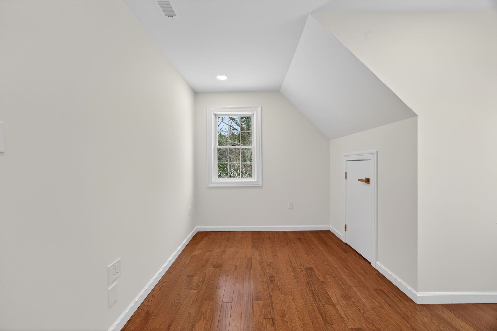 166 Londonderry Road Windham, NH 03087 - Photo 26 of 32