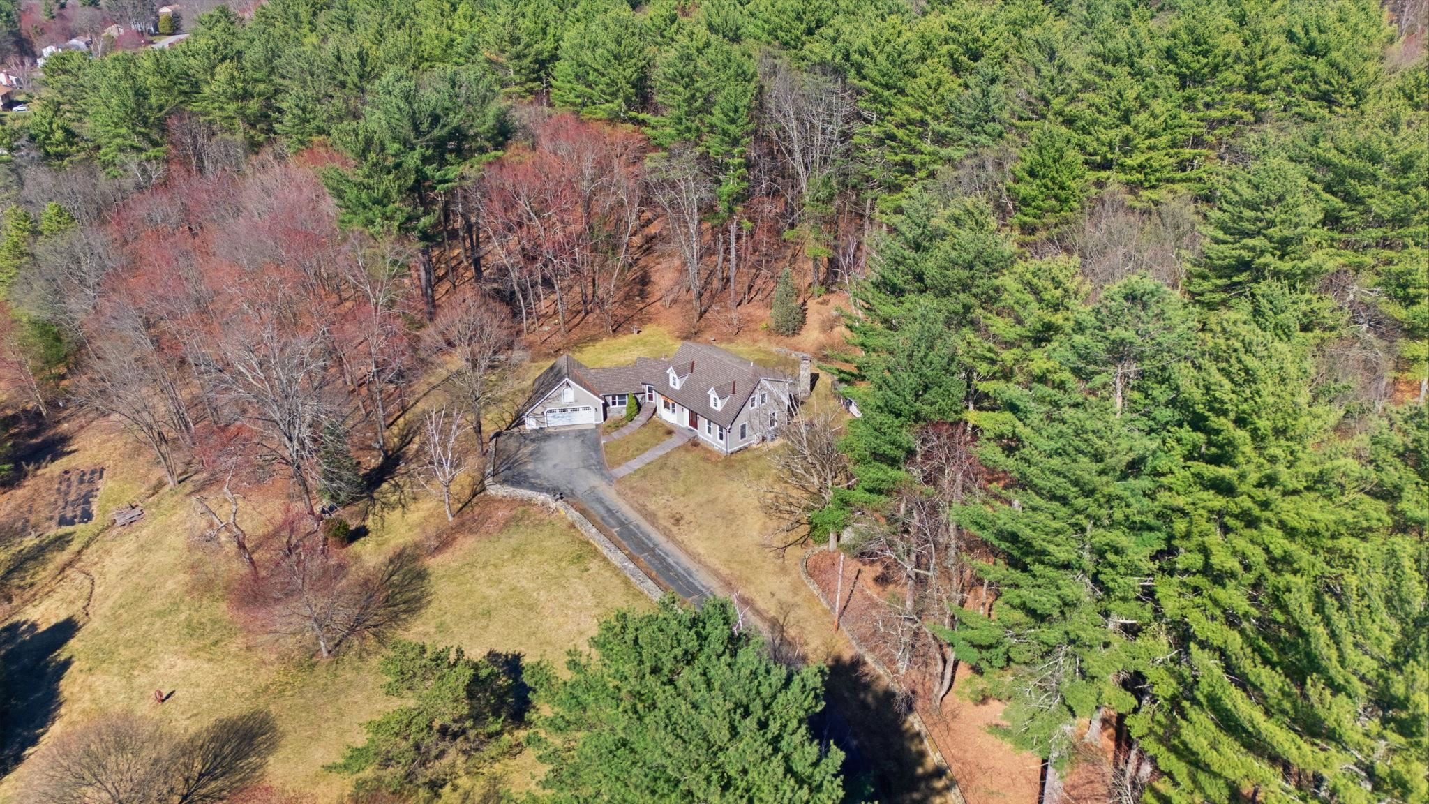 166 Londonderry Road Windham, NH 03087 - Photo 30 of 32