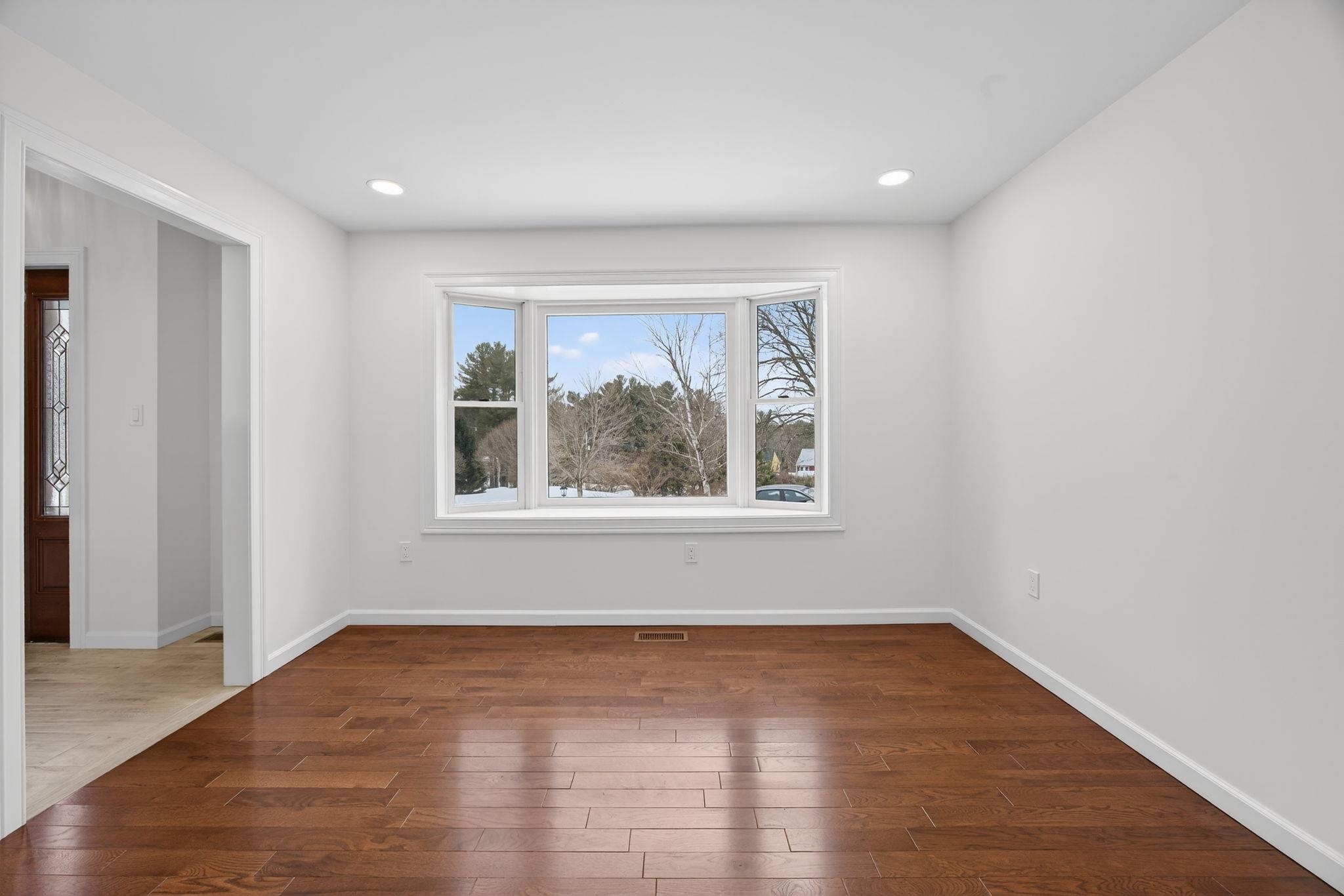 166 Londonderry Road Windham, NH 03087 - Photo 10 of 32