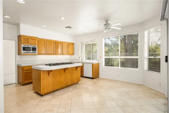 $4,950 | 823 South Parkglen Place, Anaheim Hills, CA 92808