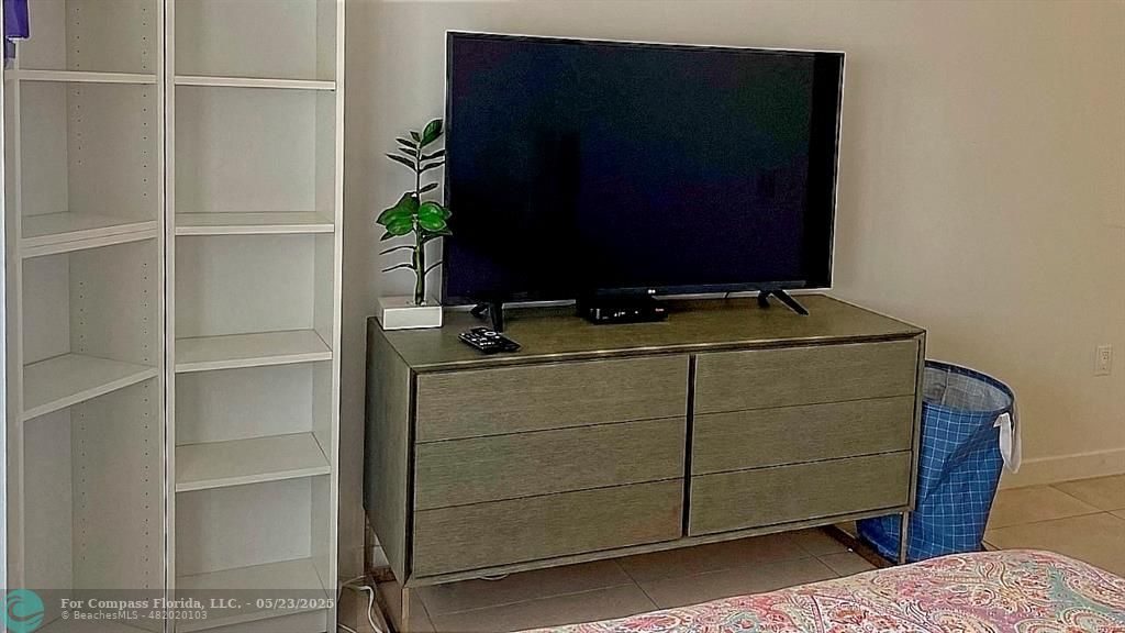 401 North Birch Road, Unit 415 Fort Lauderdale, FL 33304 - Photo 12 of 33