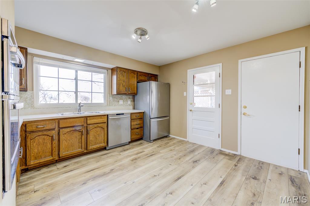 3901 Rue De Renard Florissant, MO 63034 - Photo 14 of 44