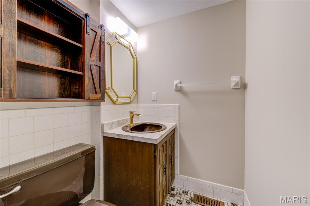 3901 Rue De Renard Florissant, MO 63034 - Photo 18 of 44