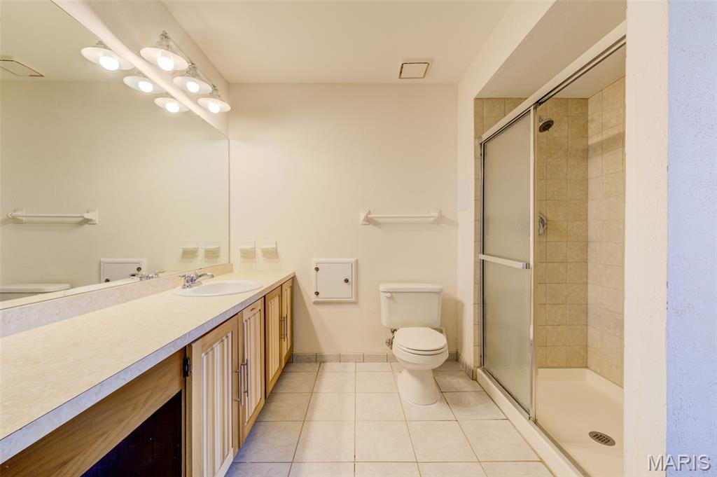 3901 Rue De Renard Florissant, MO 63034 - Photo 26 of 44