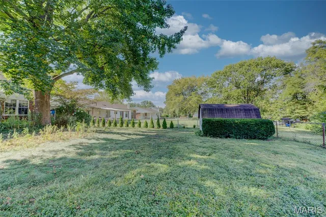 $259,000 | 3901 Rue De Renard, Florissant, MO 63034